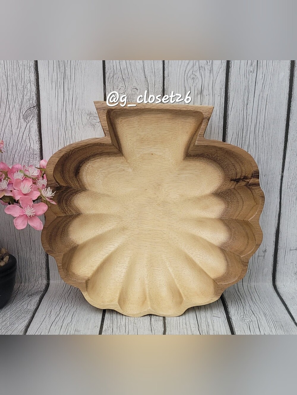 Natural Wood Shell Serving Bowl